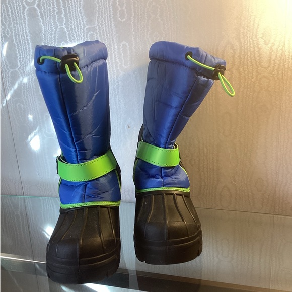 SHOE DEPT. BOYS BLUE & GREEN WEATHER BOOTS. SZ 4M. - Picture 2 of 7